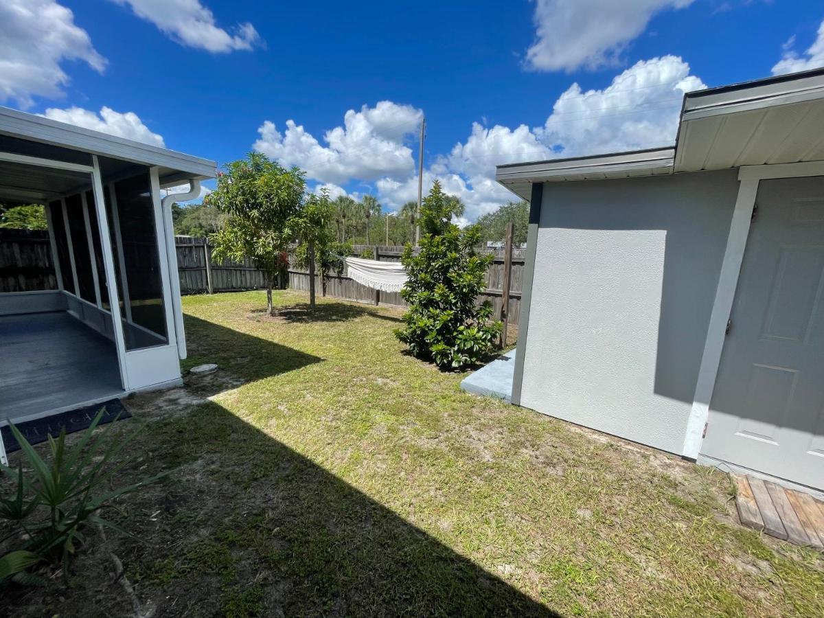 Cozy 3 Bedroom Home Close To Everything In Tampa! Exterior photo