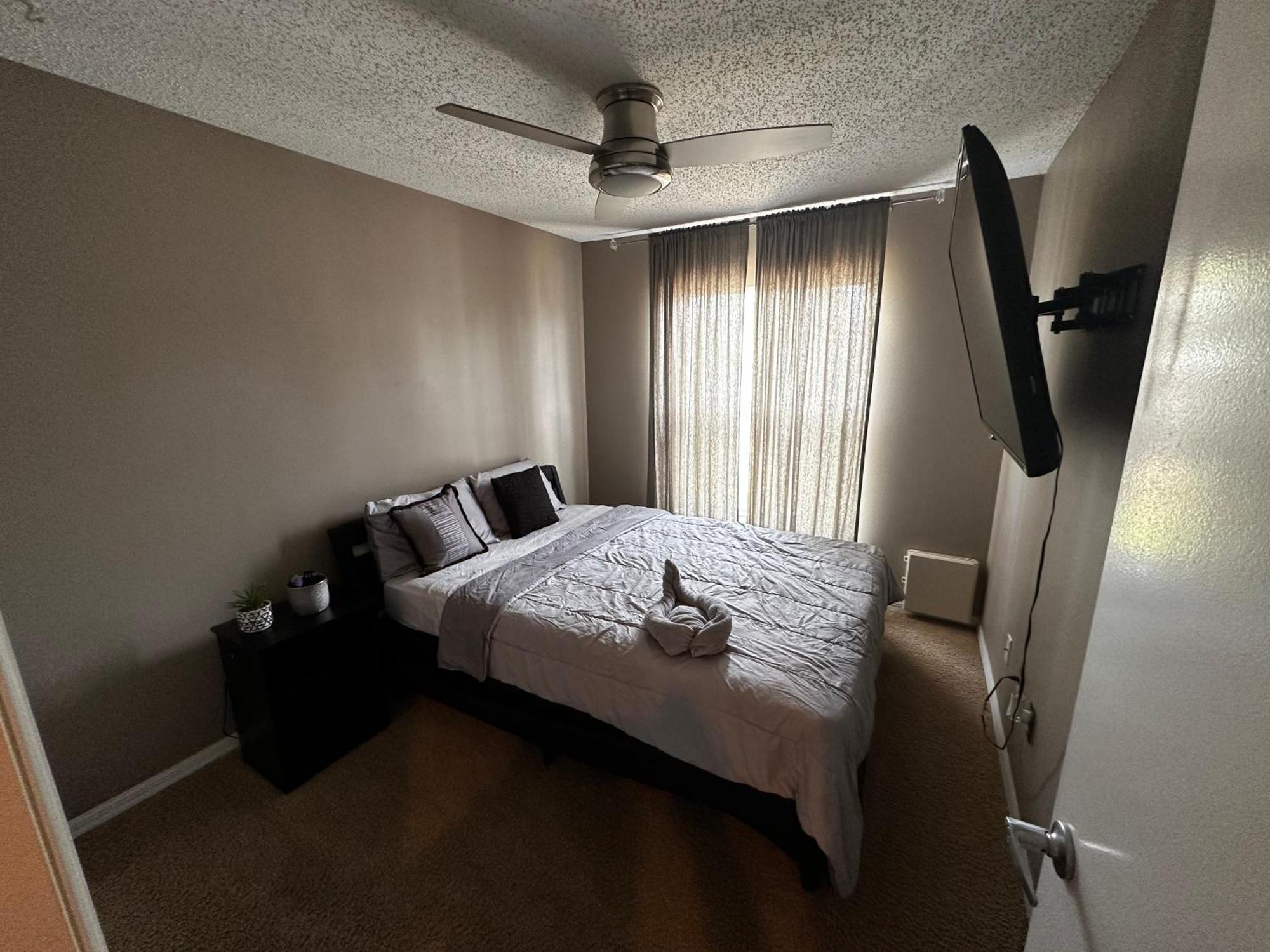 Cozy 3 Bedroom Home Close To Everything In Tampa! Exterior photo
